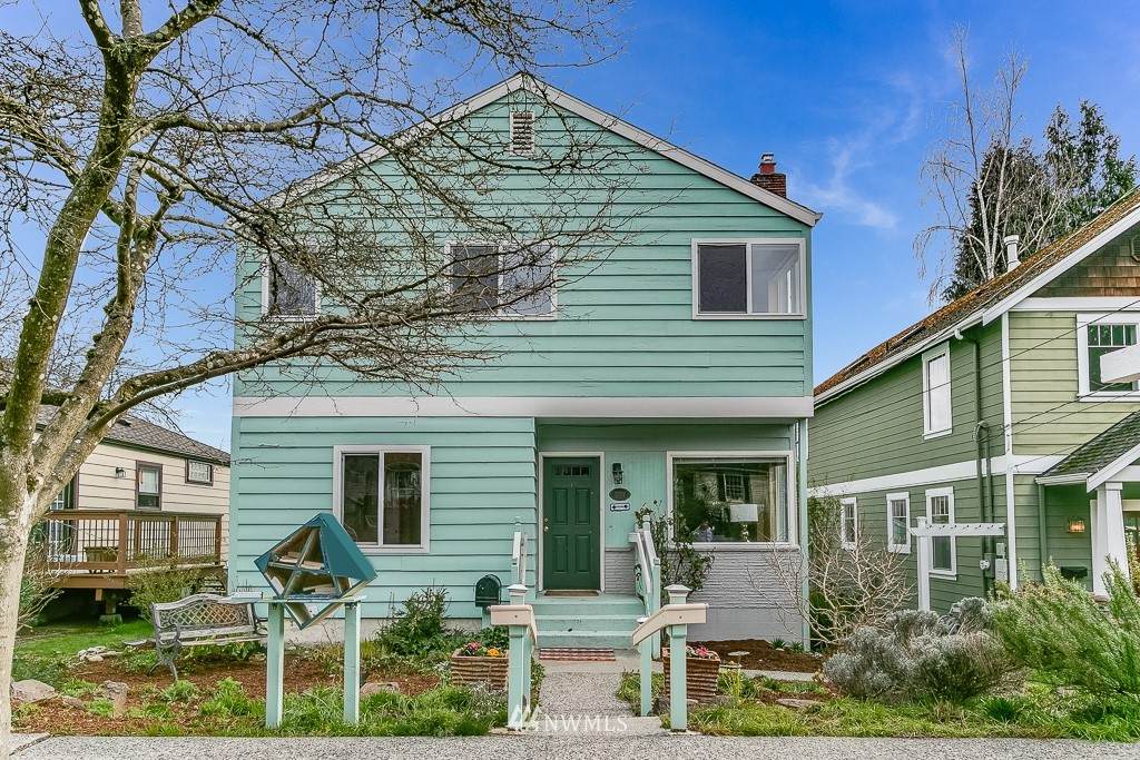 7024 33rd Avenue - Photo 1