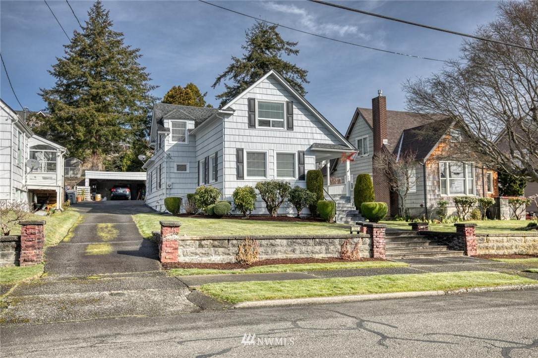 522 6th Street - Photo 1
