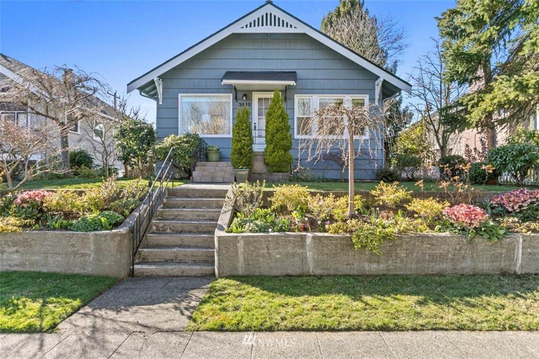 3815 42nd Avenue - Photo 1