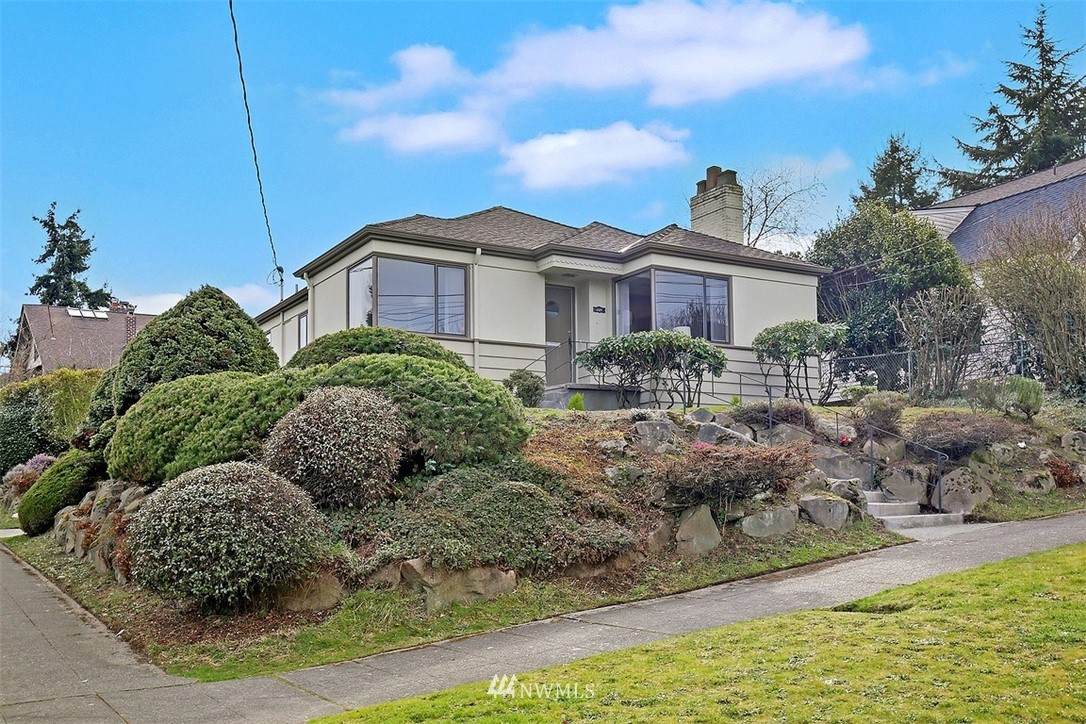 427 64th Street - Photo 1