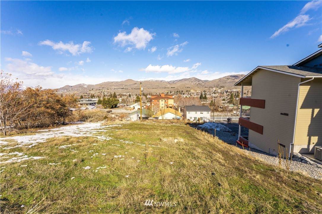 4 Franklin Street - Photo 1