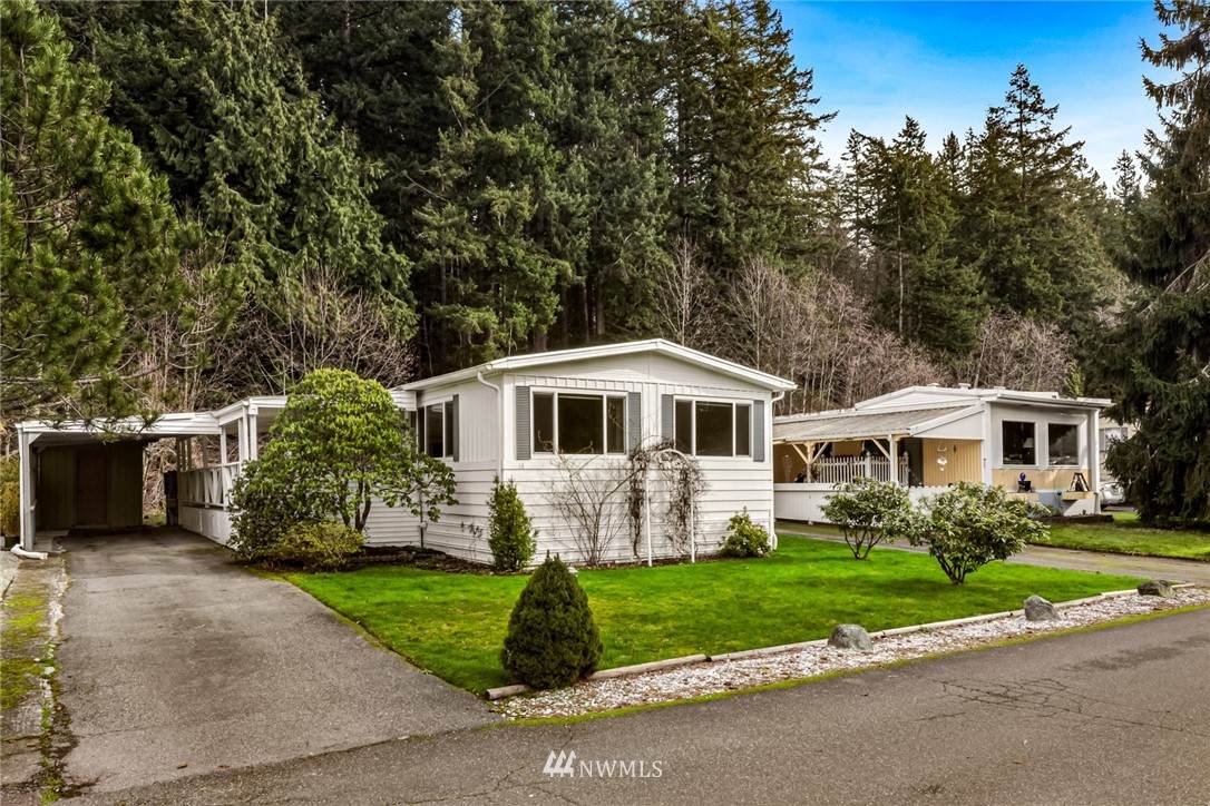 425 Chuckanut Drive - Photo 1
