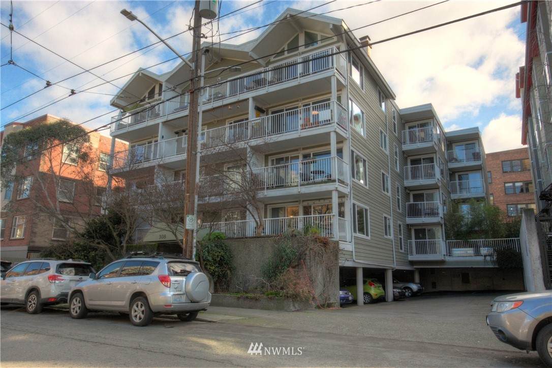 308 Summit Avenue - Photo 1