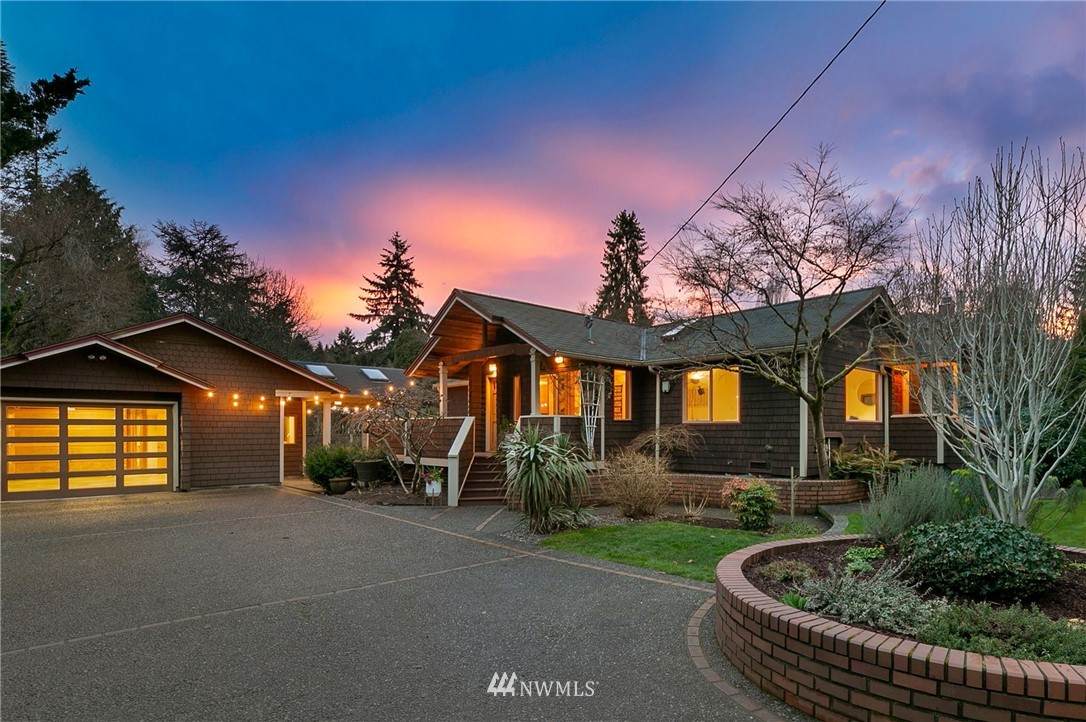 3909 105th Street - Photo 1
