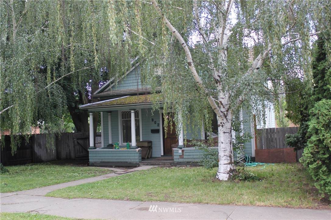 802 Seventh Avenue - Photo 1