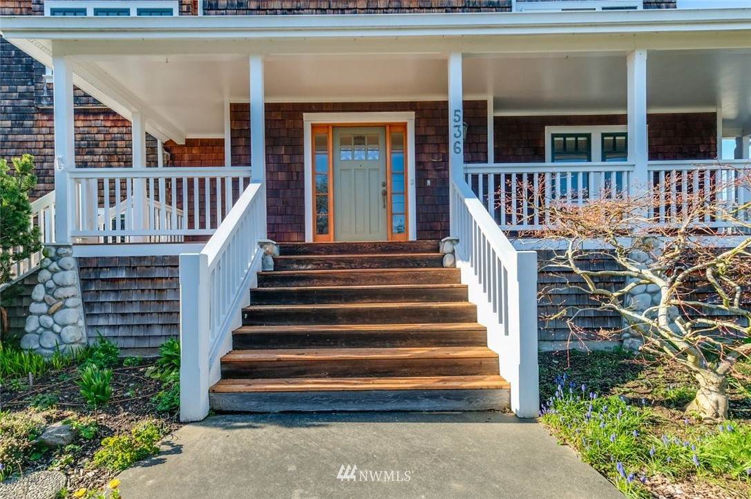 536 Lawrence Street - Photo 1