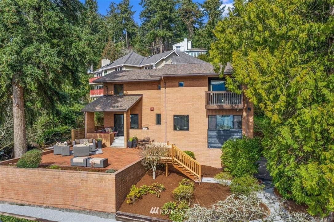 3015 198th Avenue - Photo 1