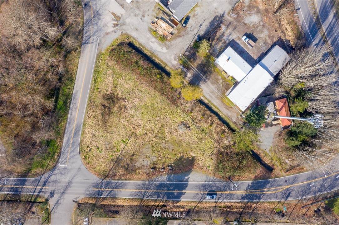 4404 133rd Street - Photo 1