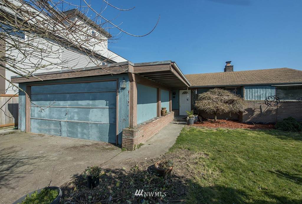 11118 Cornell Avenue - Photo 1