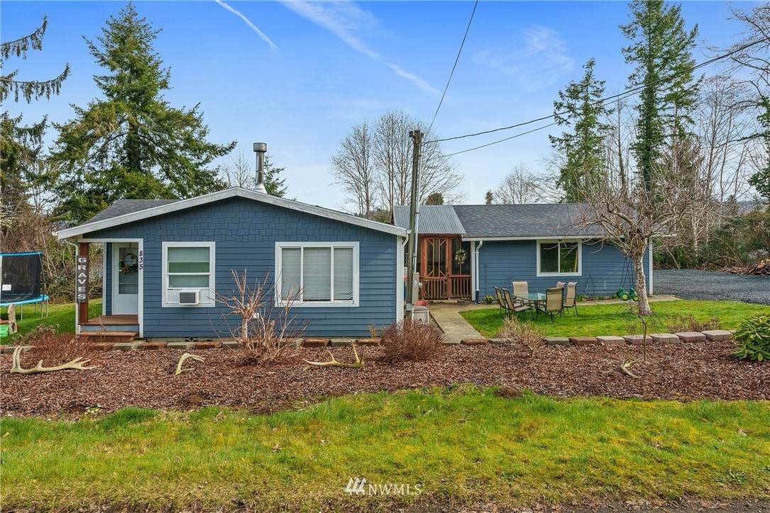 835 Barnhart Street - Photo 1