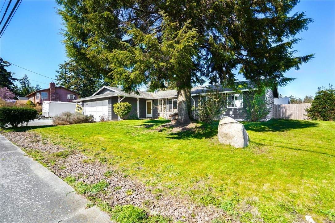 580 3rd Avenue - Photo 1
