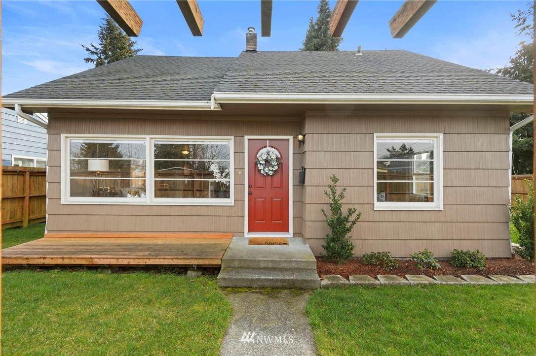 5018 42nd Street - Photo 1