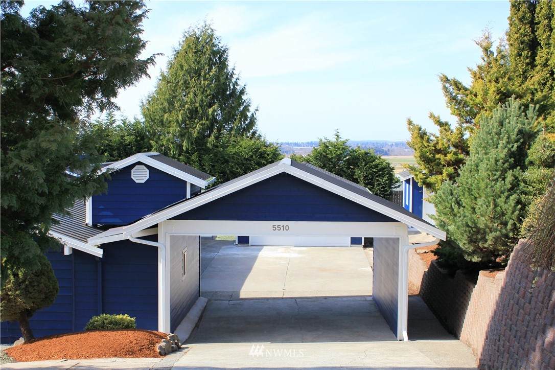 5510 67th Drive - Photo 1