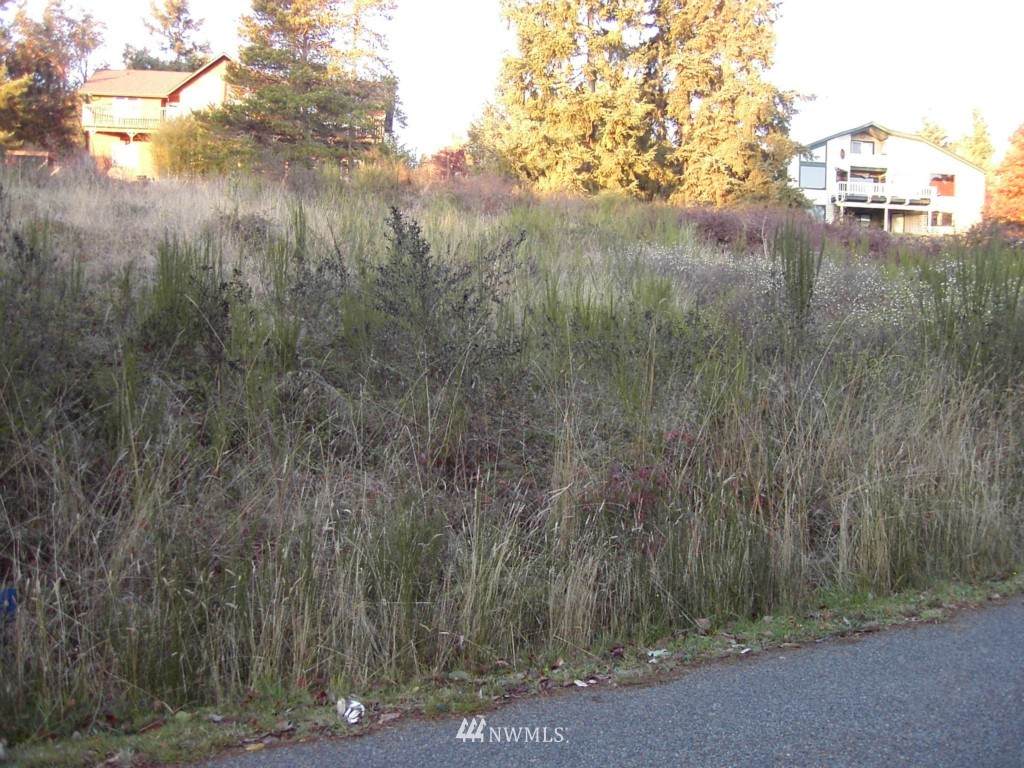 151 Combs Street - Photo 1