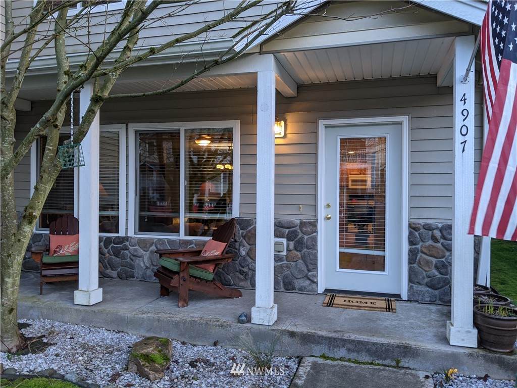 4907 43rd Lane - Photo 1