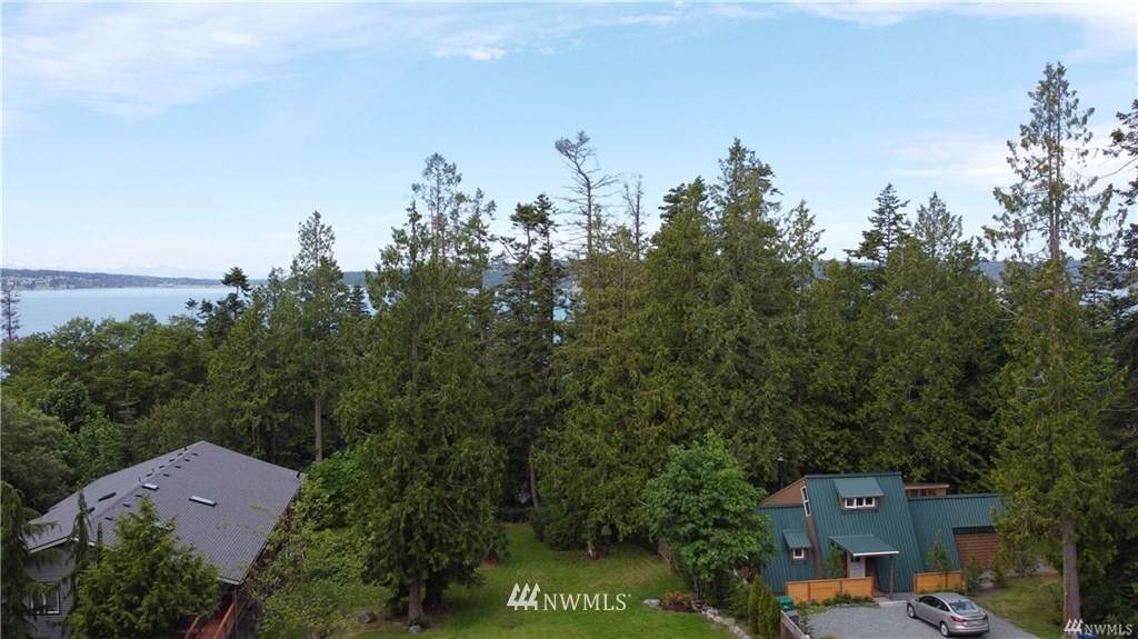 724 Shelter Bay Drive - Photo 1