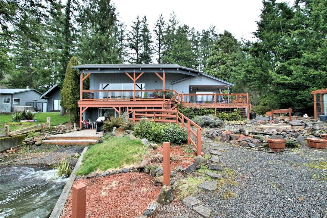 121 Silver Cove Drive - Photo 1
