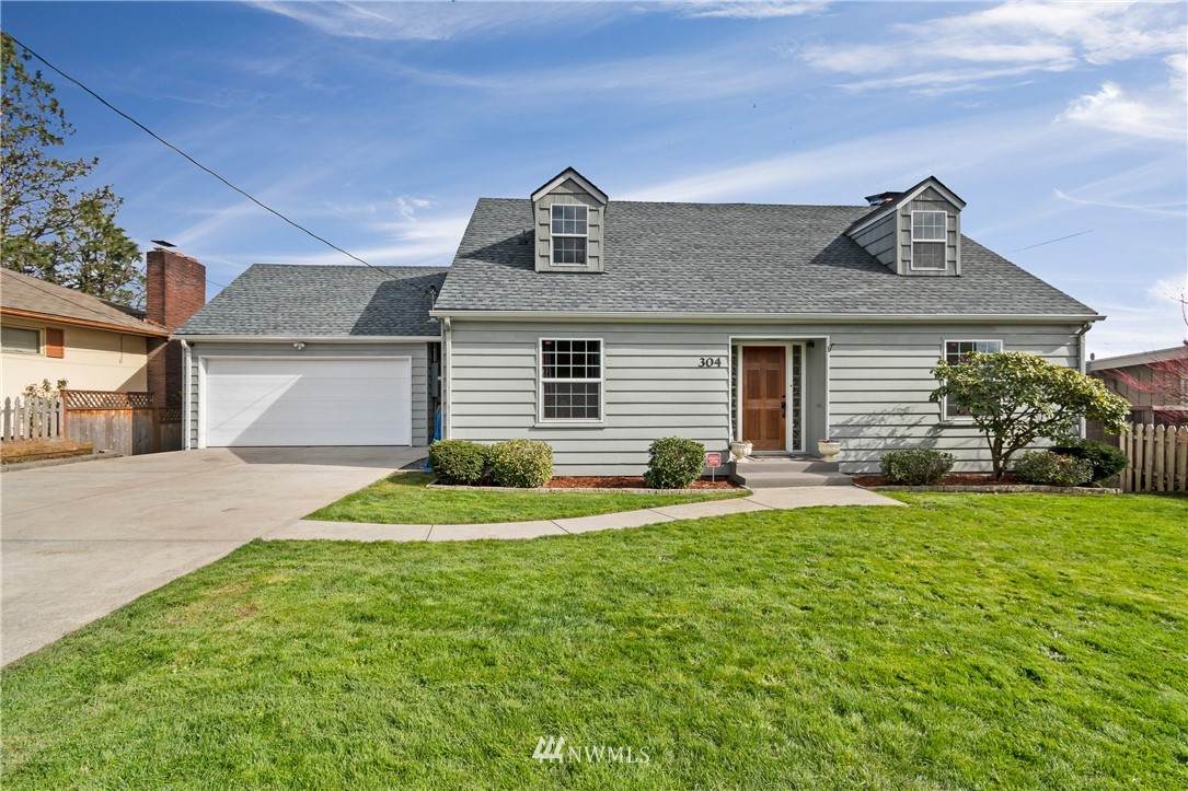 304 9th Avenue - Photo 1