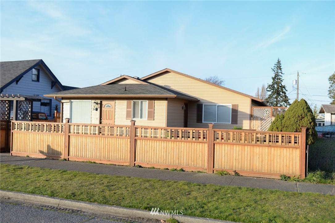 505 6th Street - Photo 1