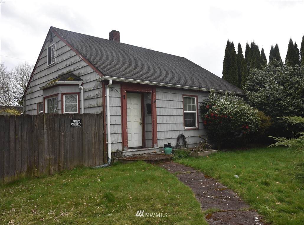 476 17th Avenue - Photo 1