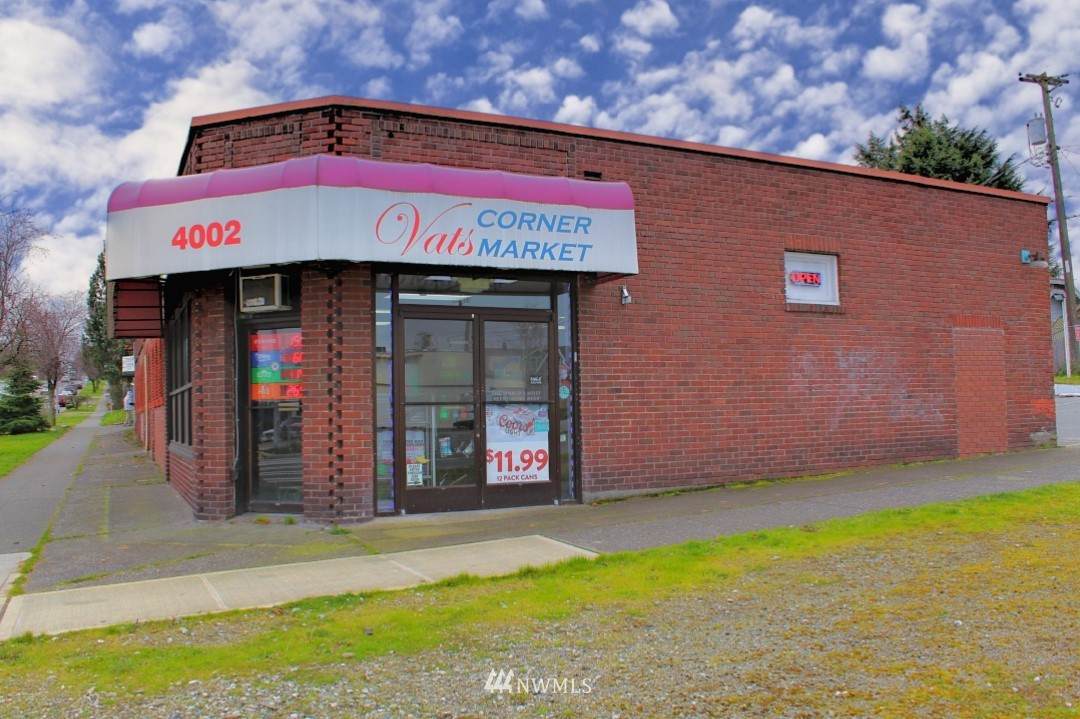 4002 Mckinley Avenue - Photo 1