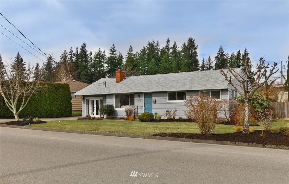 4952 Vesper Drive - Photo 1