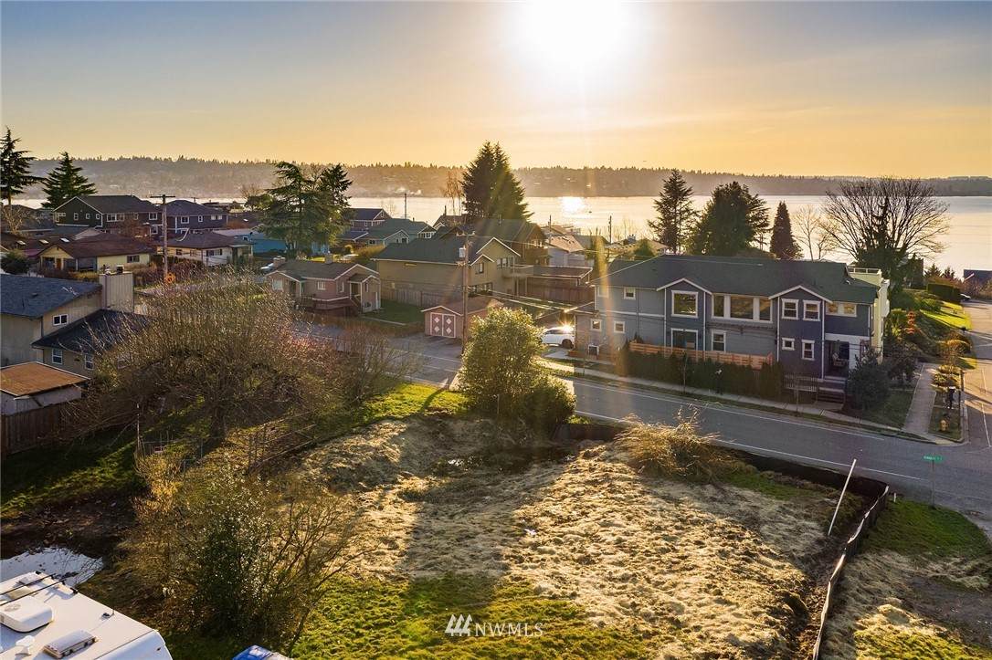 32 Burnett Avenue - Photo 1