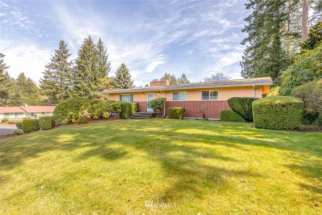 10901 93rd Avenue - Photo 1