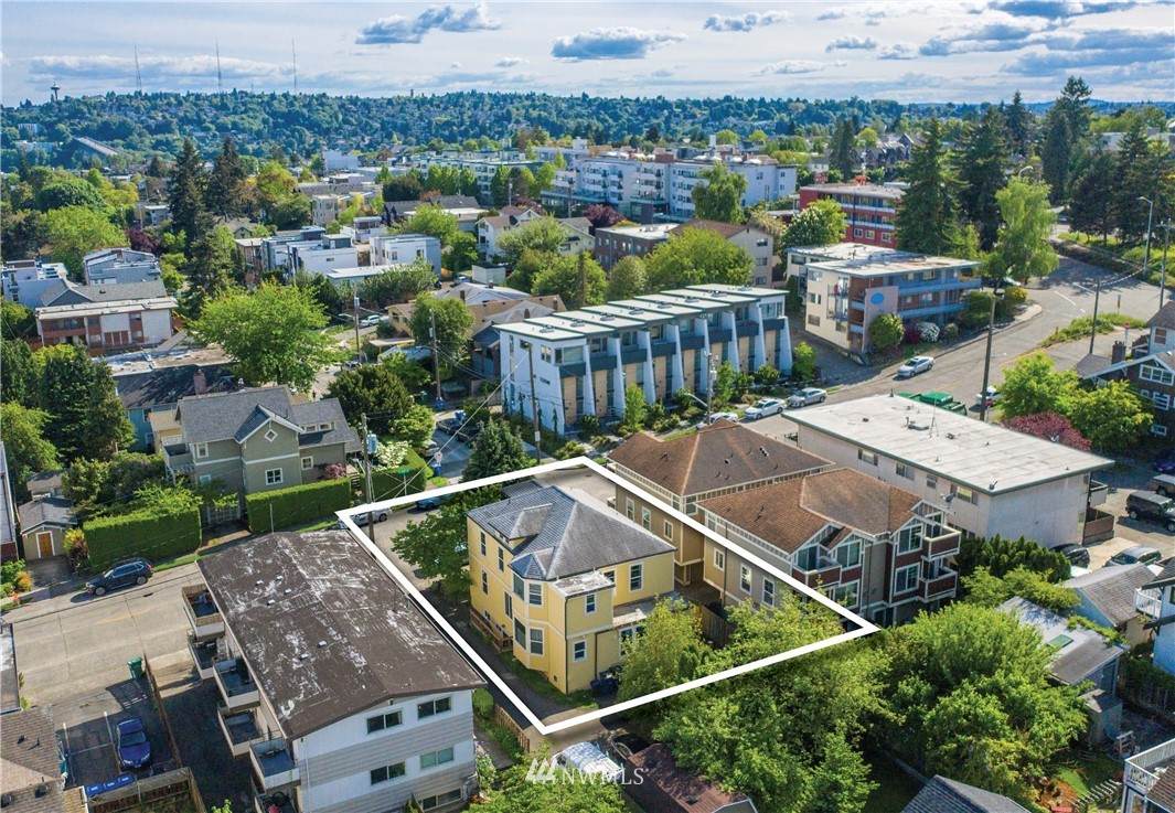 1010 45th Street - Photo 1