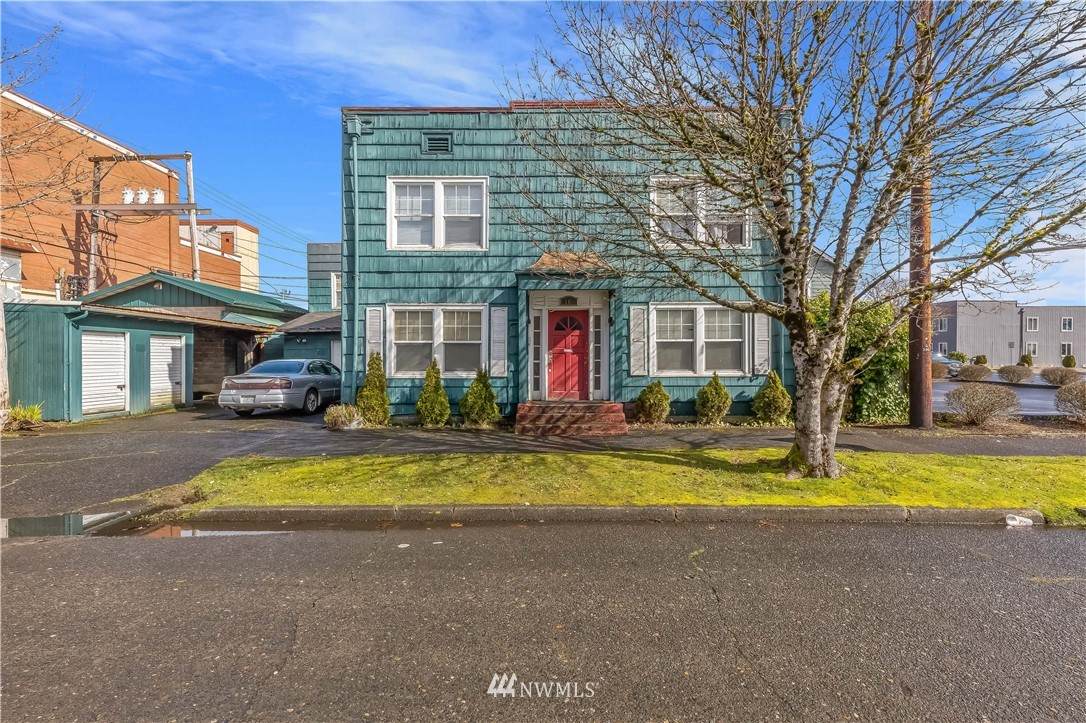 208 I Street - Photo 1