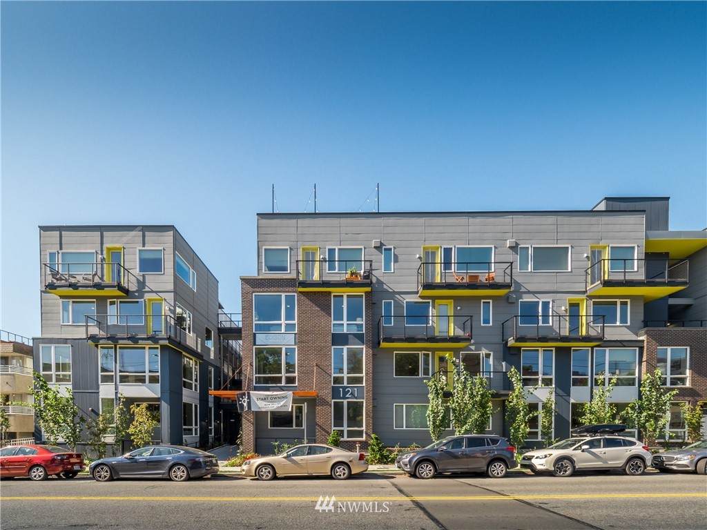 121 12th Avenue - Photo 1