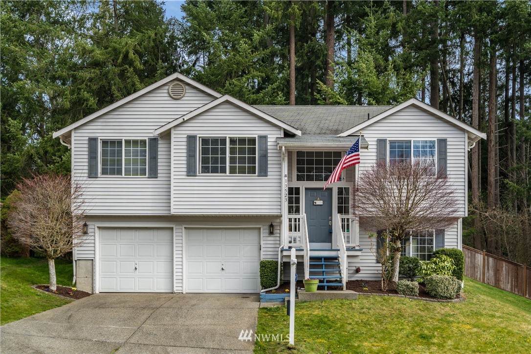13523 20th Avenue Ct - Photo 1