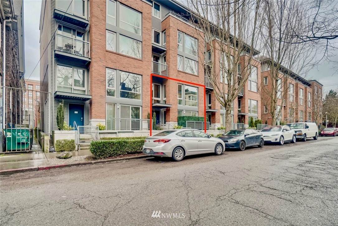 530 Broadway - Photo 1