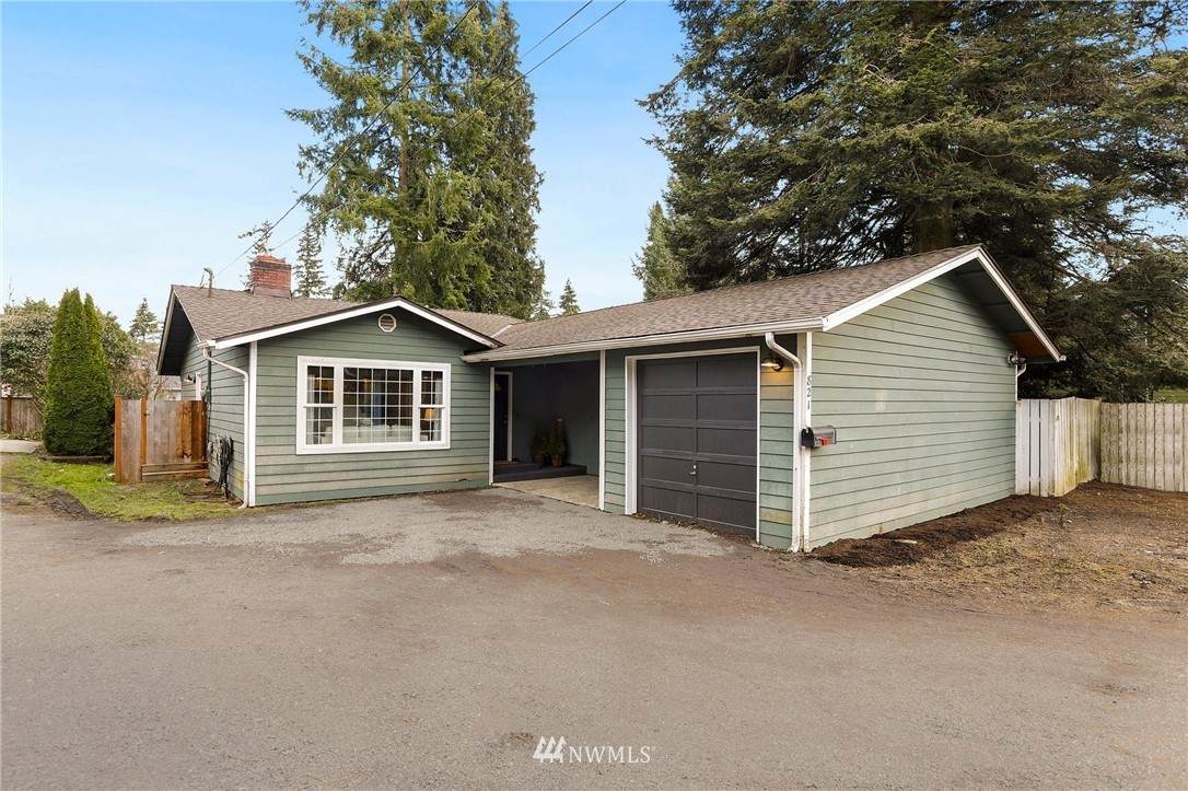 821 Lincoln Avenue - Photo 1