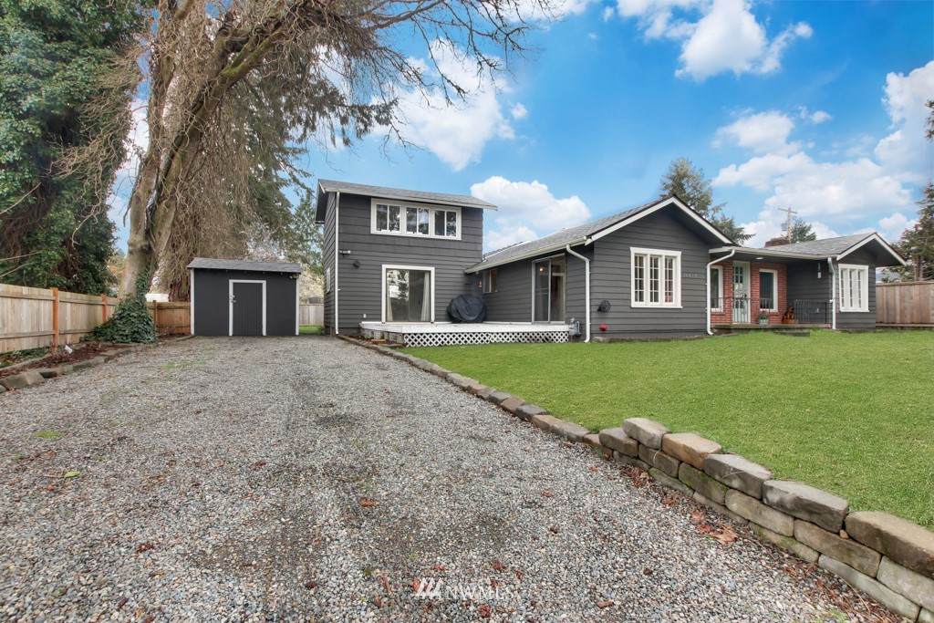 16819 Park Avenue - Photo 1