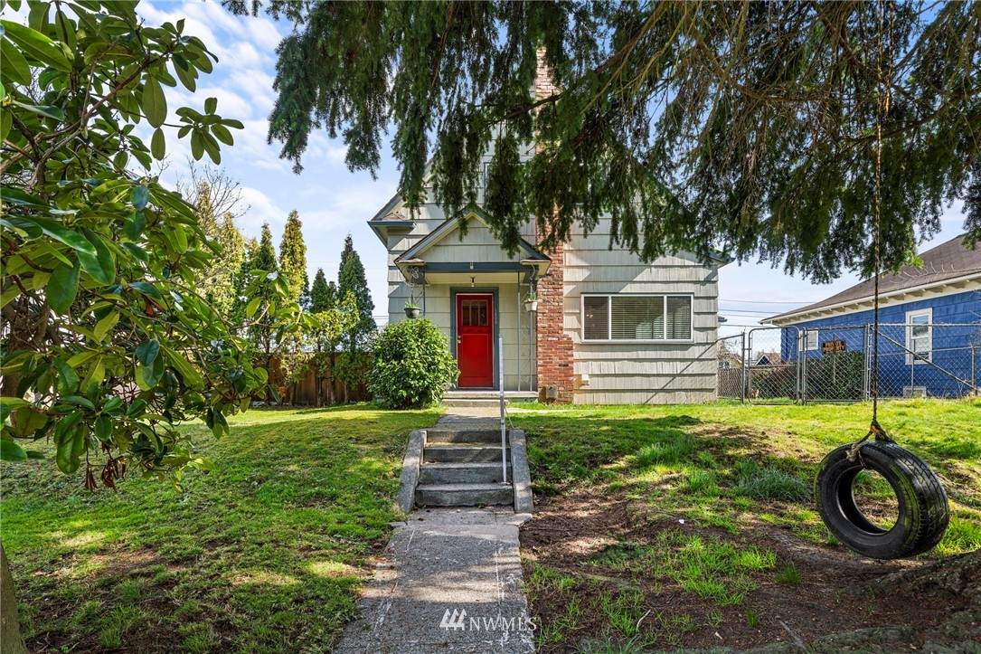 1805 Lombard Avenue - Photo 1
