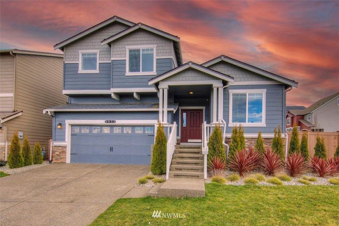 5023 53rd Avenue - Photo 1