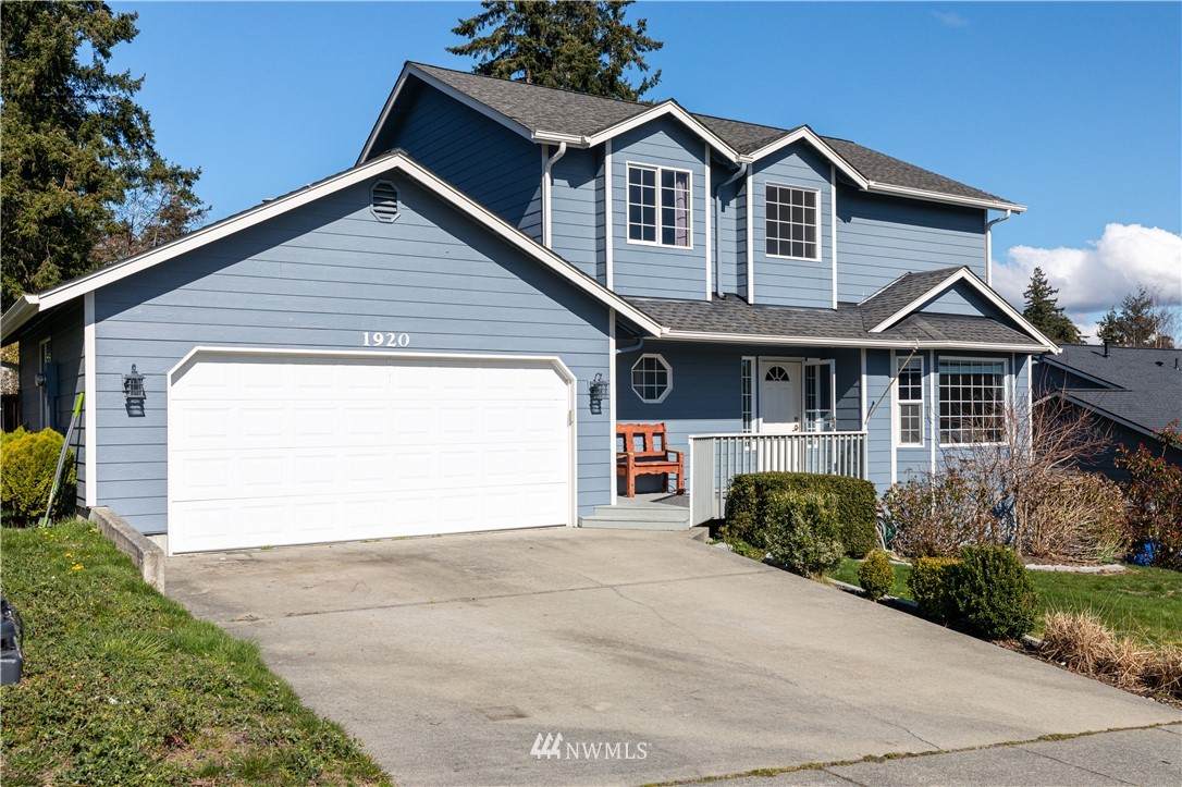 1920 Putnam Drive - Photo 1