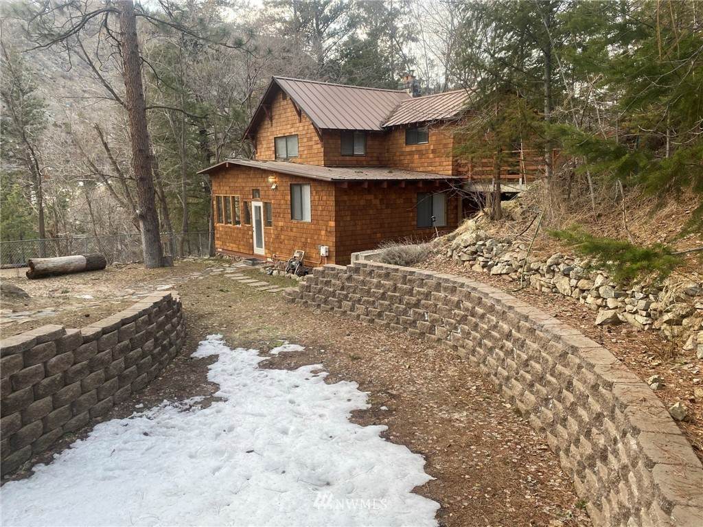 9606 Entiat River Road - Photo 1