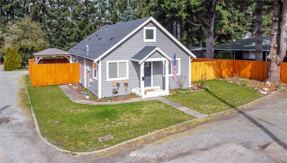 1005 3rd Street - Photo 1