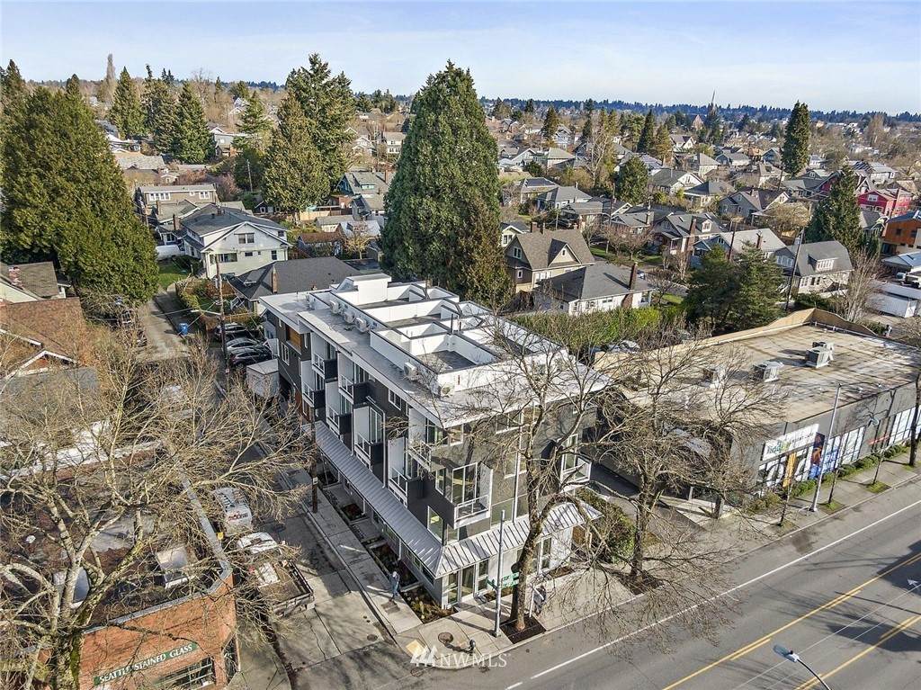 100 45th Street - Photo 1