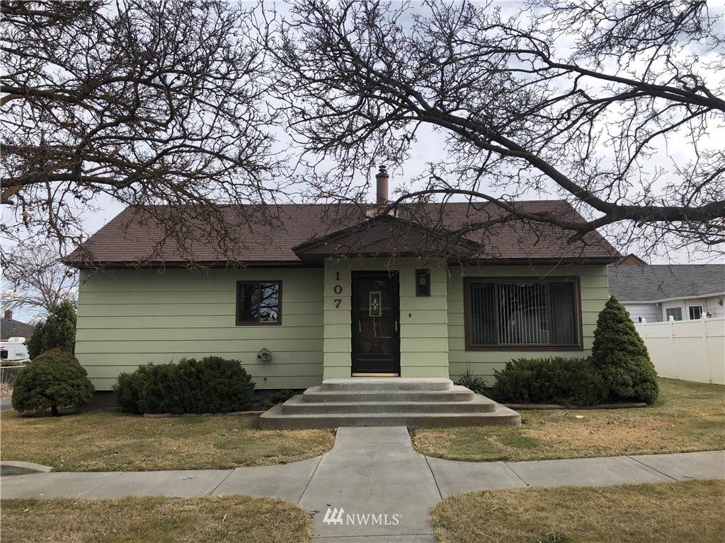 107 5th Street - Photo 1