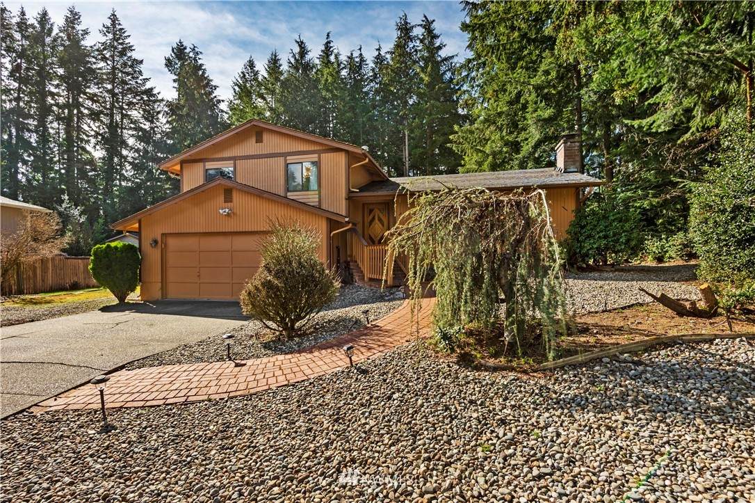 11208 17th Avenue Ct - Photo 1