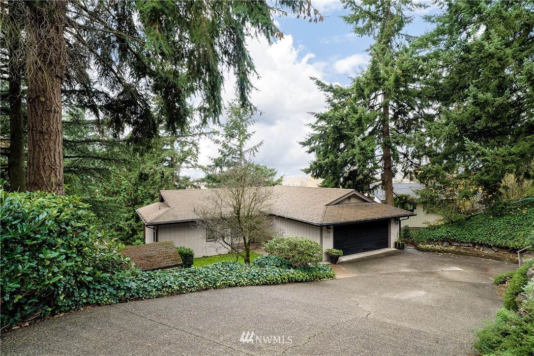 7522 171st Avenue Ct - Photo 1
