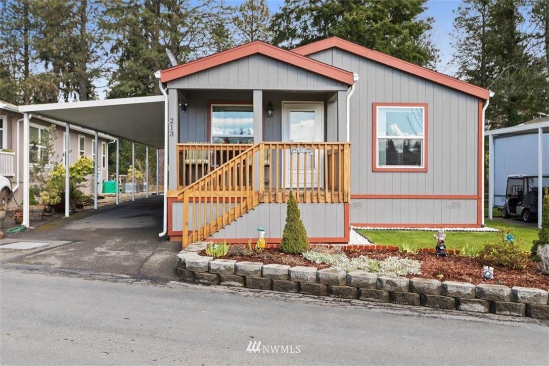 2101 324th Street - Photo 1