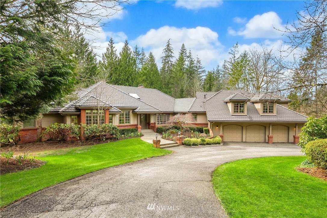 827 Lancaster Way - Photo 1