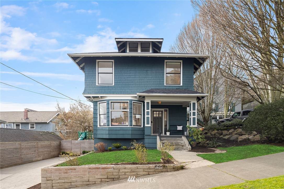 913 3rd Avenue - Photo 1