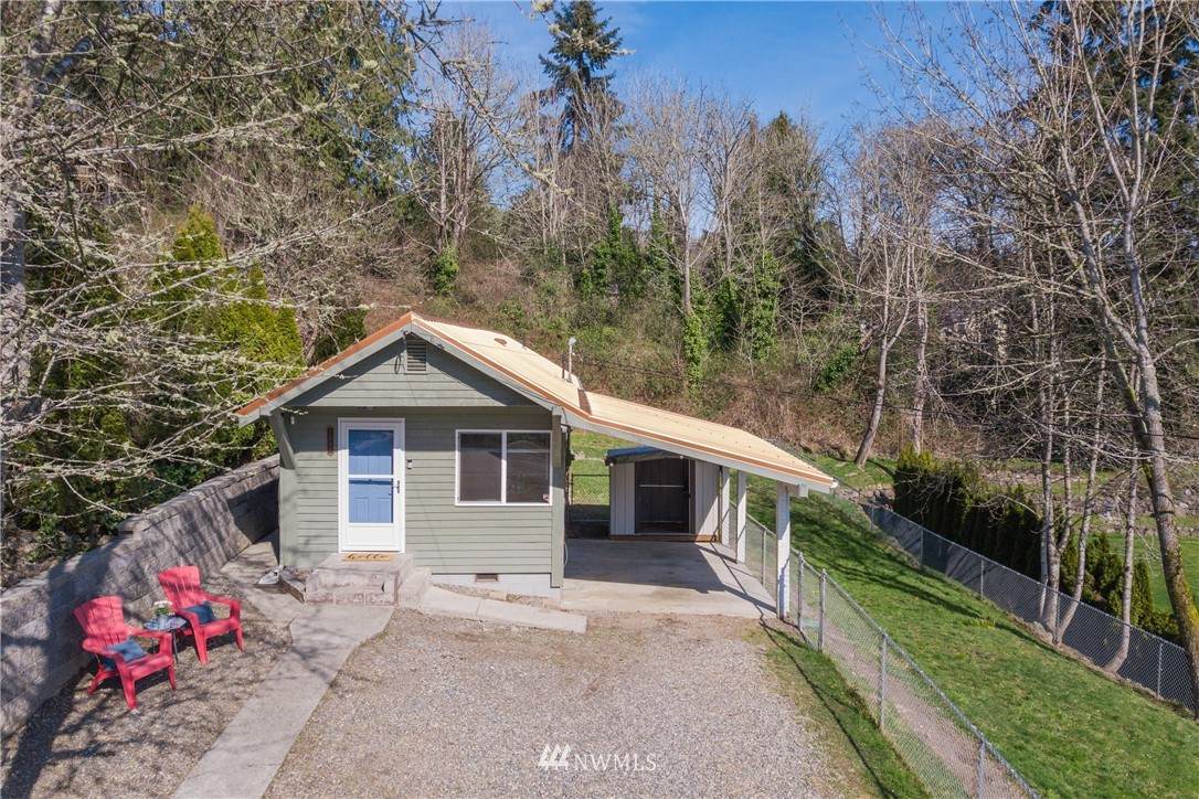 2906 Alder Street - Photo 1