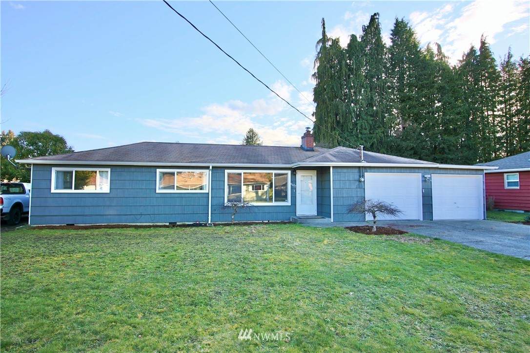 4607 17th Avenue - Photo 1