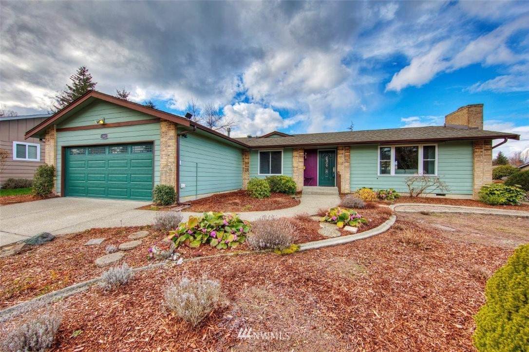1502 Macarthur Street - Photo 1